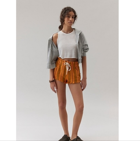 BDG Frankie Paperbag Micro Short in orange stripe size medium new - Picture 4 of 5